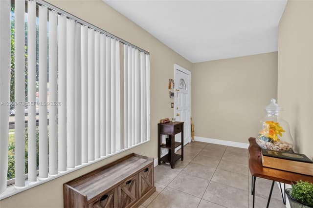 18240 NE 8th Ave, North Miami Beach FL 33162 - North Miami Beach, FL - Photo 7