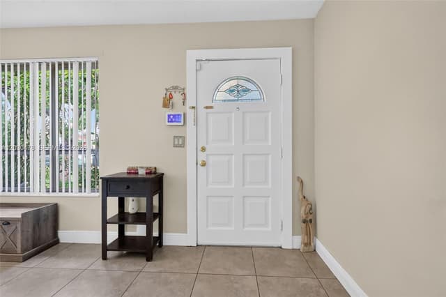 18240 NE 8th Ave, North Miami Beach FL 33162 - North Miami Beach, FL - Photo 5