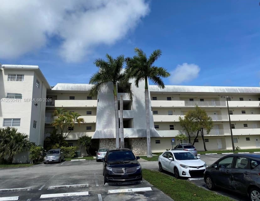 7410 SW 82nd St # K401, Miami FL 33143