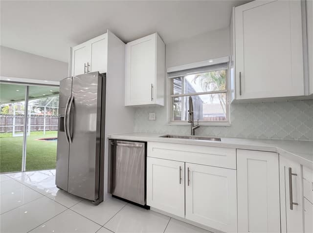 16571 SW 145th Ave, Miami FL 33177 - Miami, FL - Photo 2