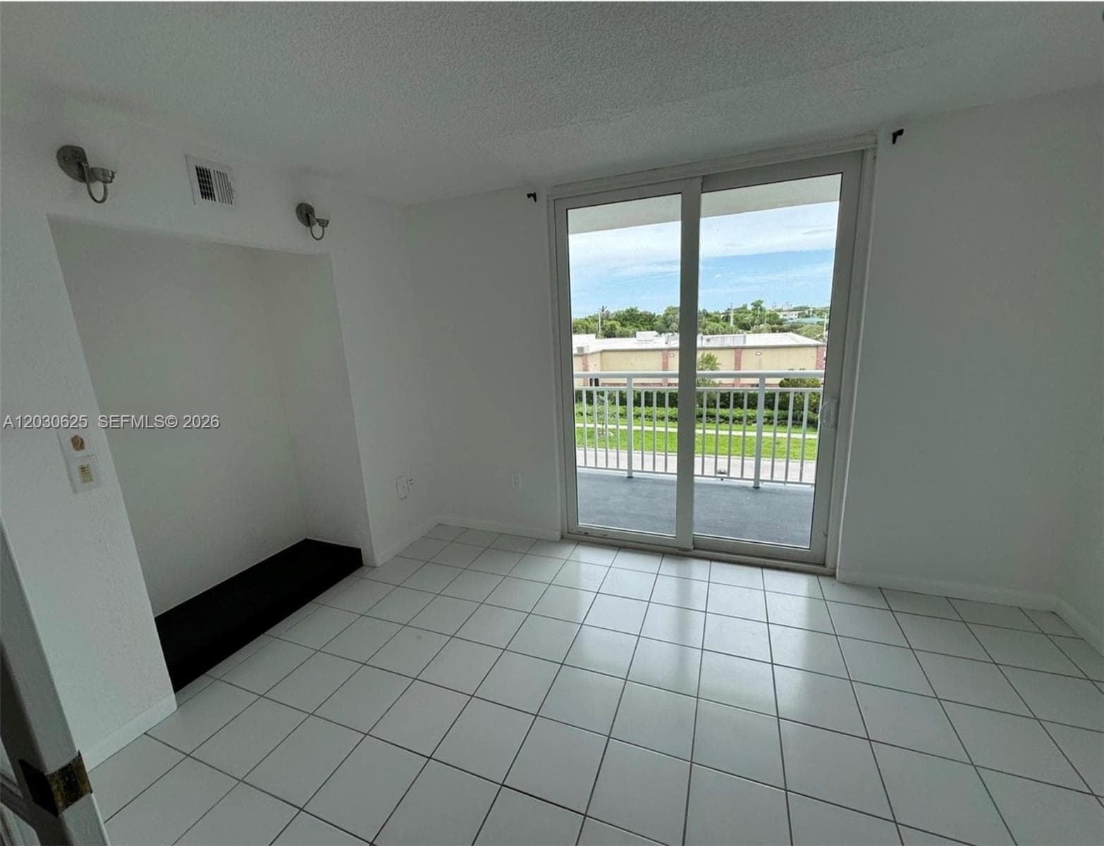 1251 NE 108th St # 409, Miami FL 33161