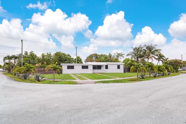 11431 SW 40th Ter, Miami FL 33165 - Miami, FL - Photo 6