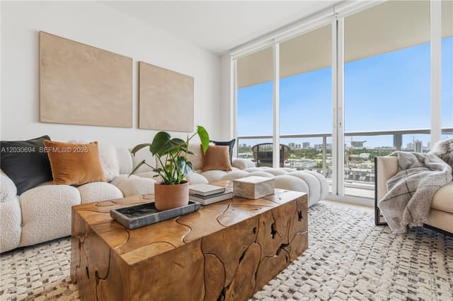 1800 Sunset Harbour Dr # 1003, Miami Beach FL 33139 - Miami Beach, FL - Photo 2