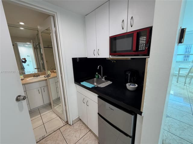 5445 Collins Ave # 1506, Miami Beach FL 33140 - Miami Beach, FL - Photo 7