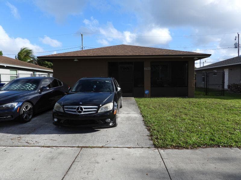 2764 NW 1st Court, Pompano Beach FL 33069 - Pompano Beach, FL - Photo 1