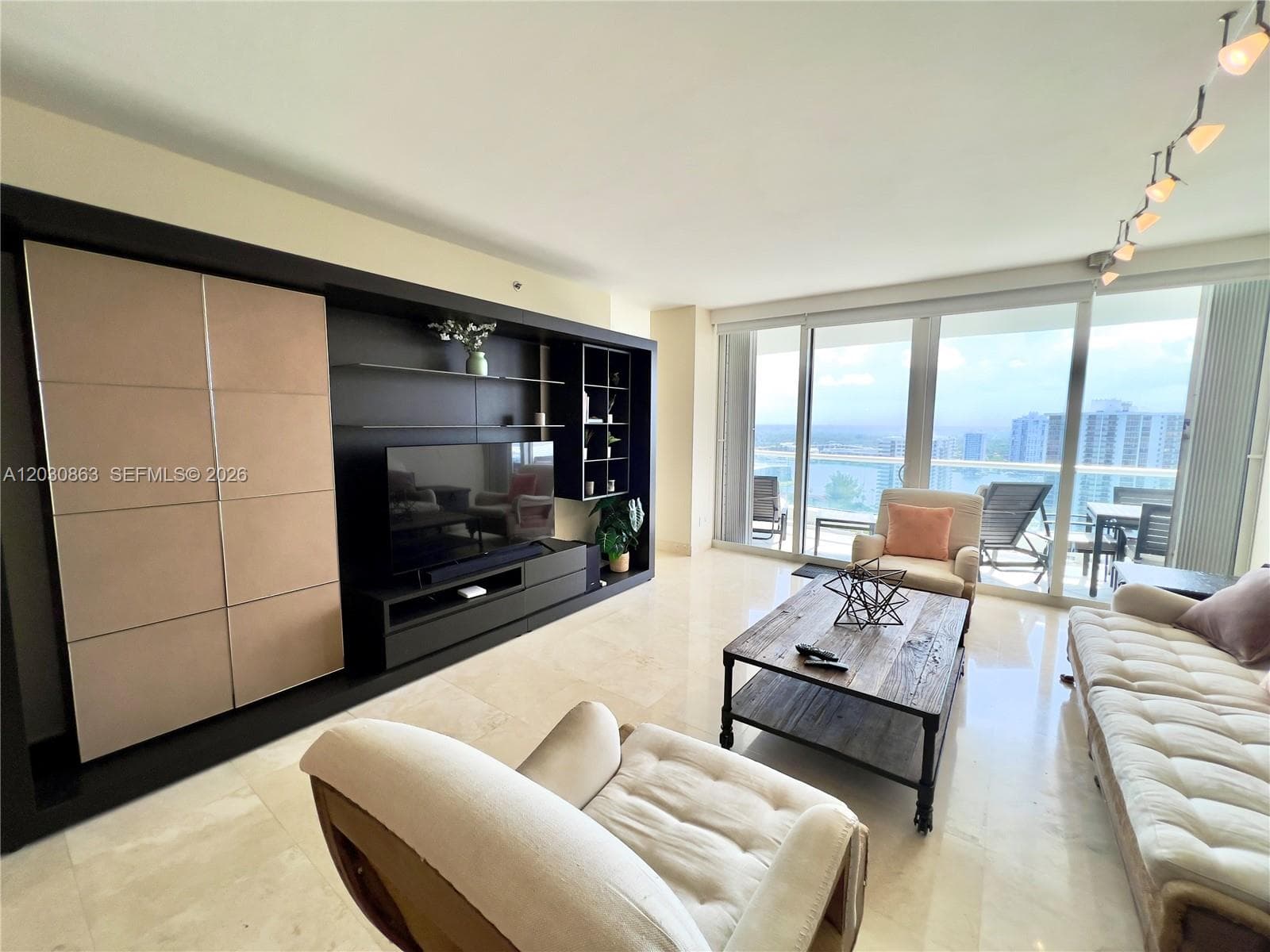 7000 Island Blvd # 2403, Aventura FL 33160