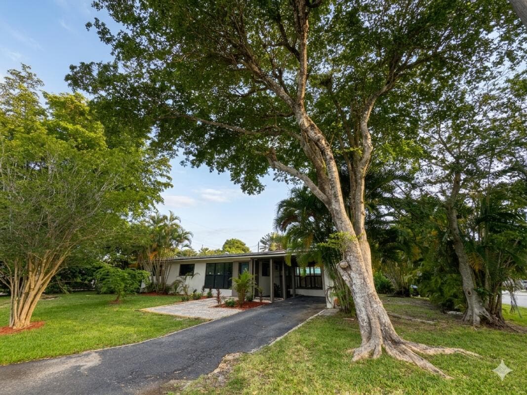 2513 NW 8th Avenue, Fort Lauderdale FL 33311