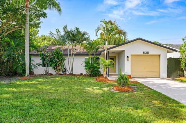 638 SW 4th Avenue, Boynton Beach FL 33426 - Boynton Beach, FL - Photo 2