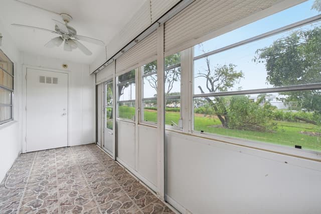 442 Normandy J, Delray Beach FL 33484 - Delray Beach, FL - Photo 2