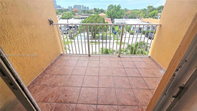 2441 SW 31st Ave # 207, Miami FL 33145 - Miami, FL - Photo 5