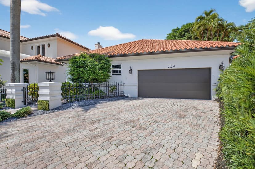21237 Harrow Court, Boca Raton FL 33433