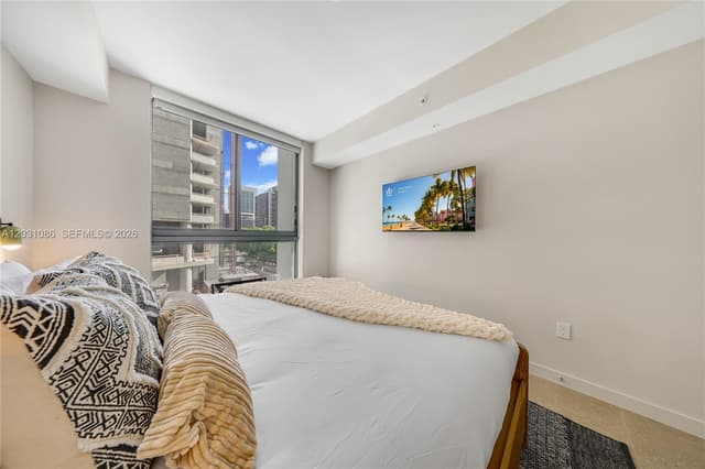 11 NE 6th St # 301, Miami FL 33132 - Miami, FL - Photo 6