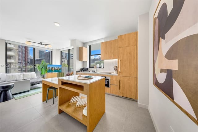 11 NE 6th St # 301, Miami FL 33132 - Miami, FL - Photo 3