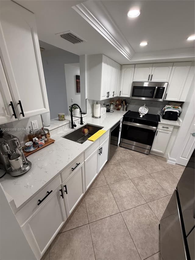 1020 NW 80th Ave # 104, Margate FL 33063 - Margate, FL - Photo 4
