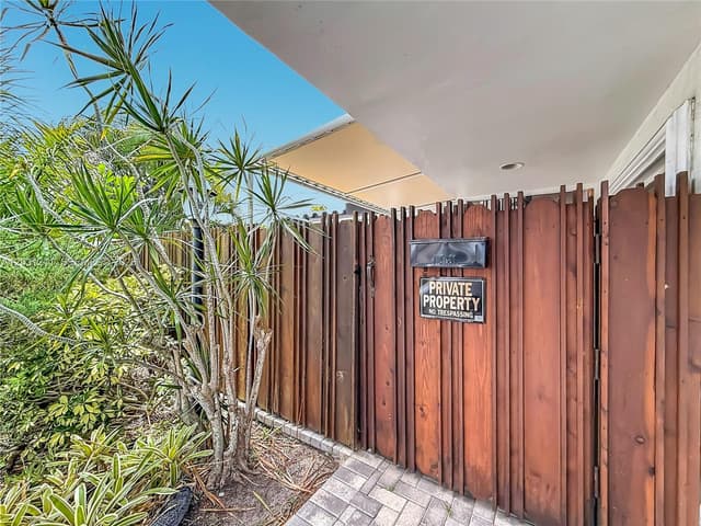2216 NE 18th Ave, Wilton Manors FL 33305 - Wilton Manors, FL - Photo 5
