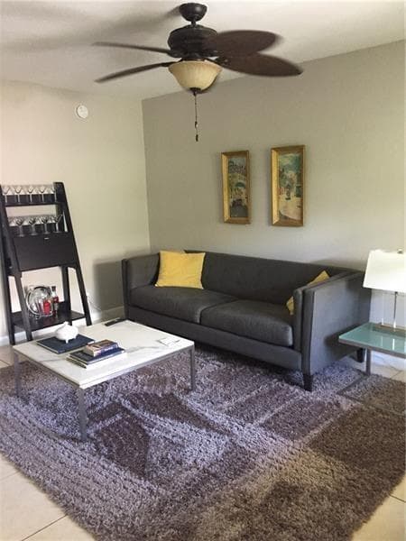 2741 NE 8th Avenue # 14, Wilton Manors FL 33334 - Wilton Manors, FL - Photo 2