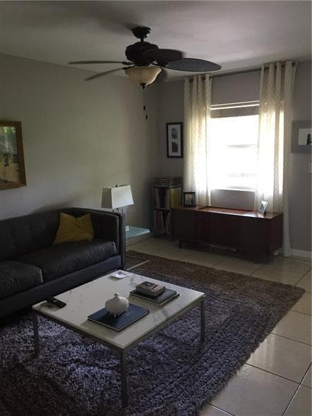 2741 NE 8th Avenue # 14, Wilton Manors FL 33334 - Wilton Manors, FL - Photo 3