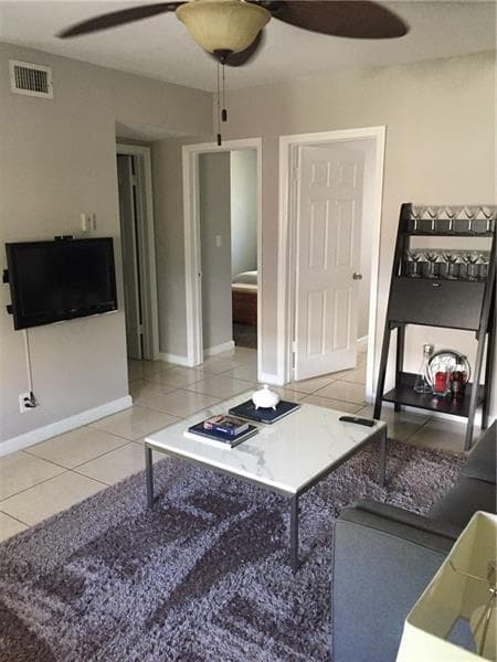 2741 NE 8th Avenue # 14, Wilton Manors FL 33334 - Wilton Manors, FL - Photo 5
