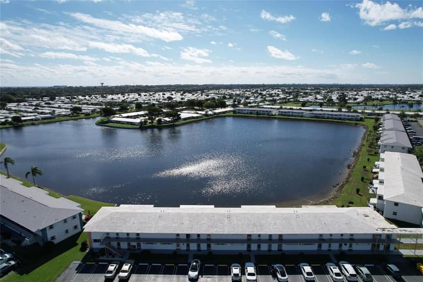1116 Lake Terrace # 214, Boynton Beach FL 33426