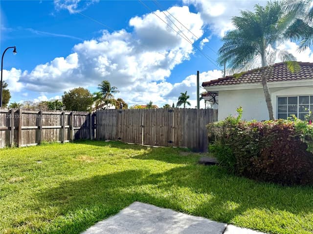 18003 SW 138th Ct, Miami FL 33177 - Miami, FL - Photo 2
