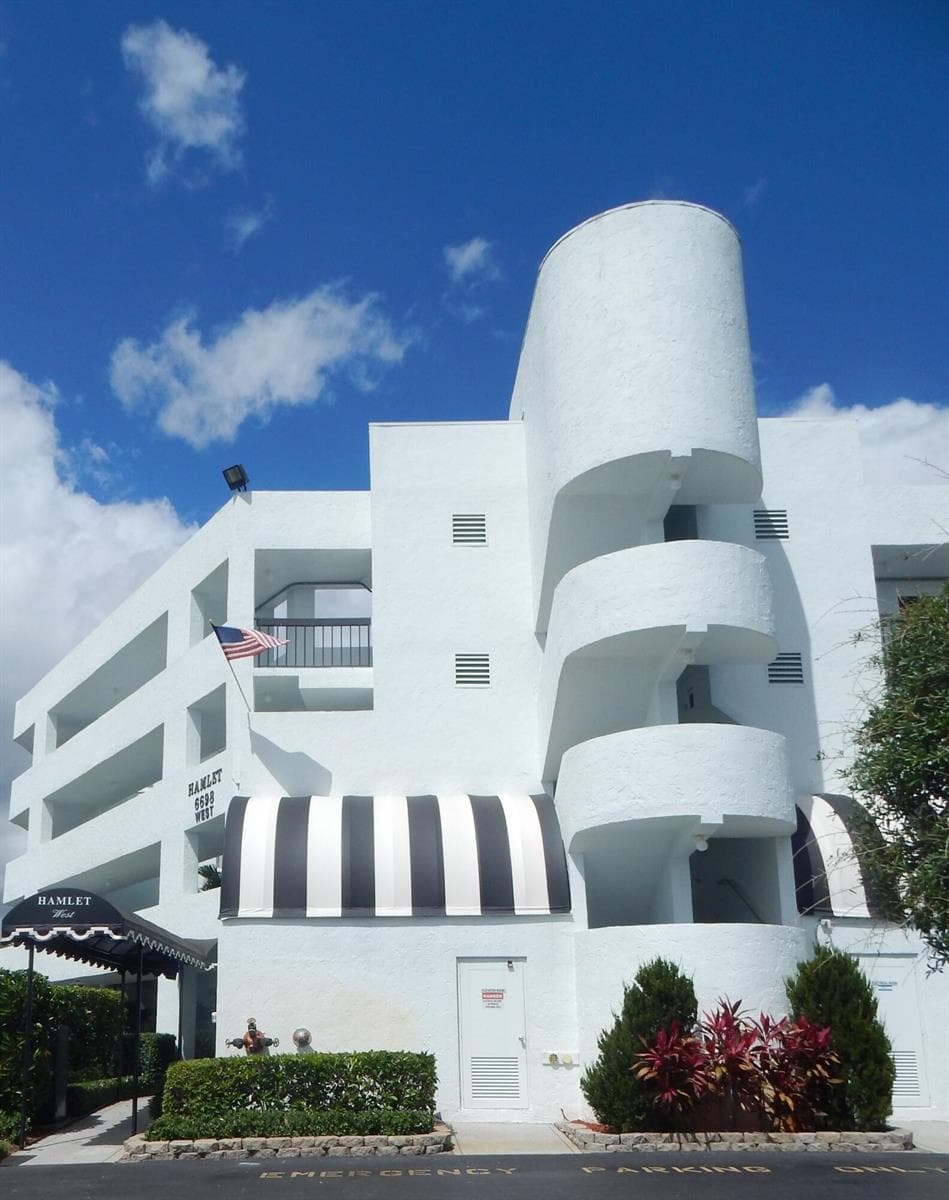 6698 N 10th Ave N # 215, Lake Worth FL 33467 - Lake Worth, FL - Photo 1