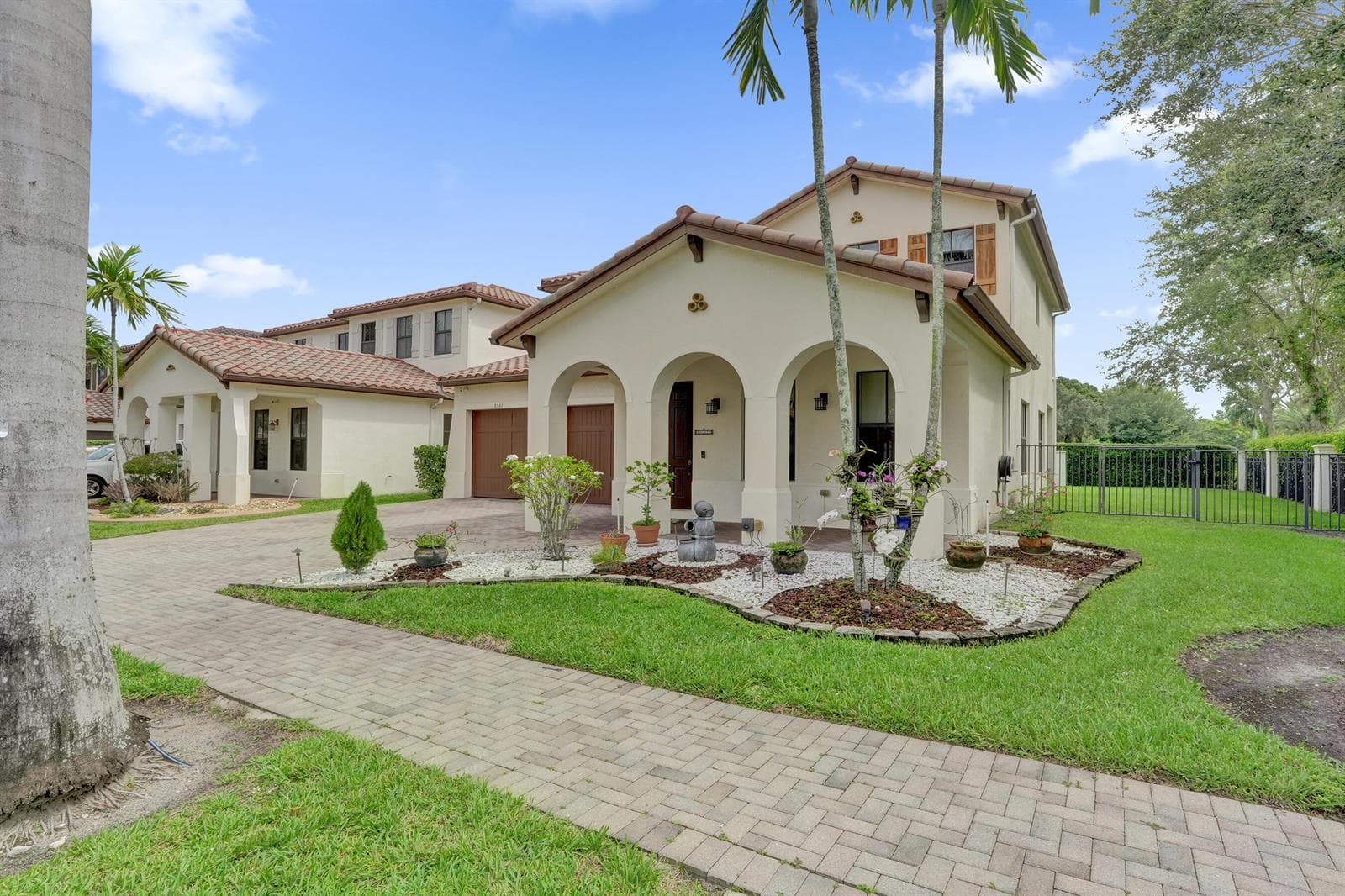 8541 NW 38th Street, Cooper City FL 33024 - Cooper City, FL - Photo 1