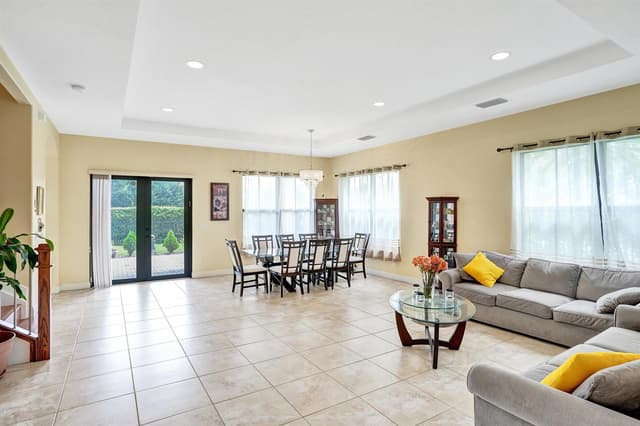 8541 NW 38th Street, Cooper City FL 33024 - Cooper City, FL - Photo 5
