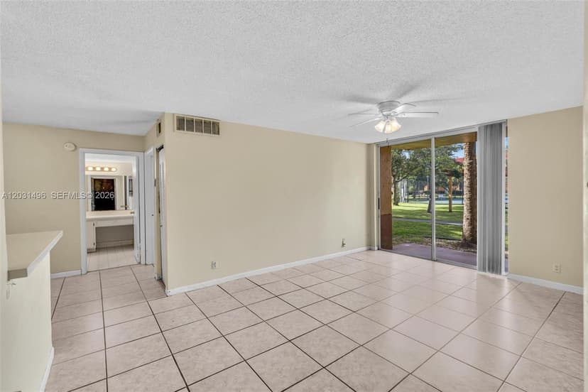 10765 Cleary Blvd # 104, Plantation FL 33324