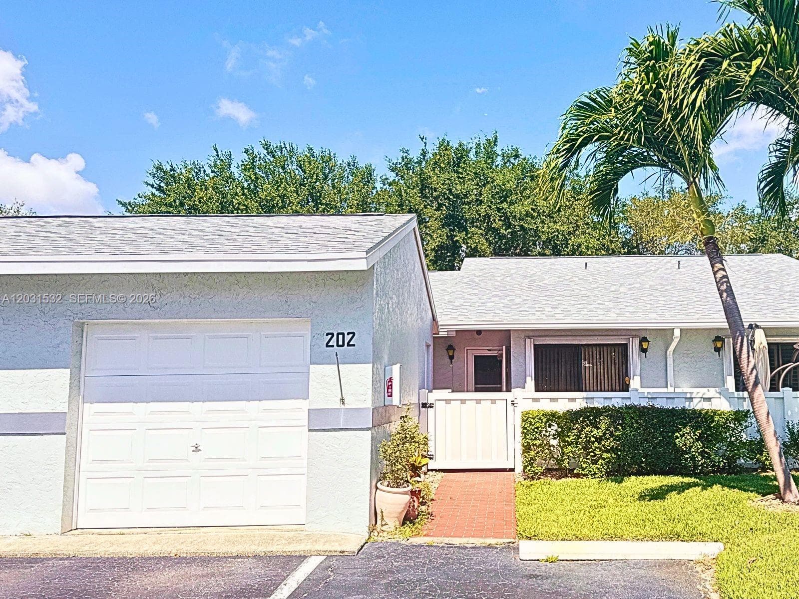 2640 W Gately Dr W # 202, West Palm Beach FL 33415 - West Palm Beach, FL - Photo 1