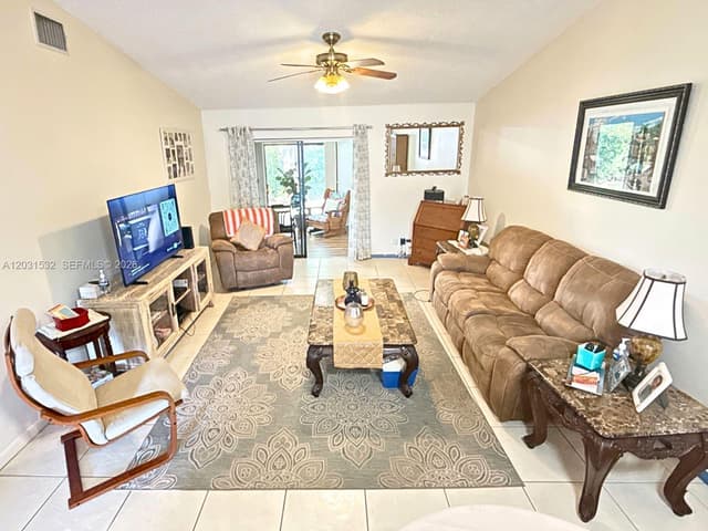 2640 W Gately Dr W # 202, West Palm Beach FL 33415 - West Palm Beach, FL - Photo 4