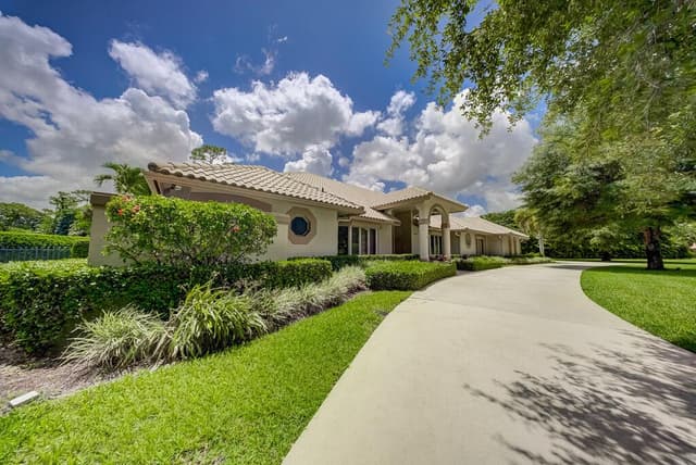 13406 Doubletree Circle, Wellington FL 33414 - Wellington, FL - Photo 3