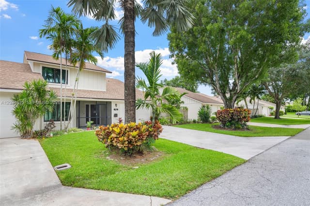 11870 Donlin Dr, Wellington FL 33414 - Wellington, FL - Photo 3