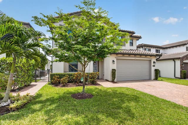8787 Grand Prix Lane, Boynton Beach FL 33472 - Boynton Beach, FL - Photo 3