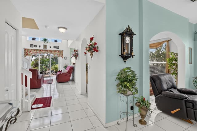 19425 SW 15th Street, Pembroke Pines FL 33029 - Pembroke Pines, FL - Photo 4