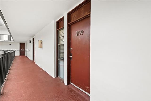3101 N Country Club Dr # 209, Aventura FL 33180 - Aventura, FL - Photo 4