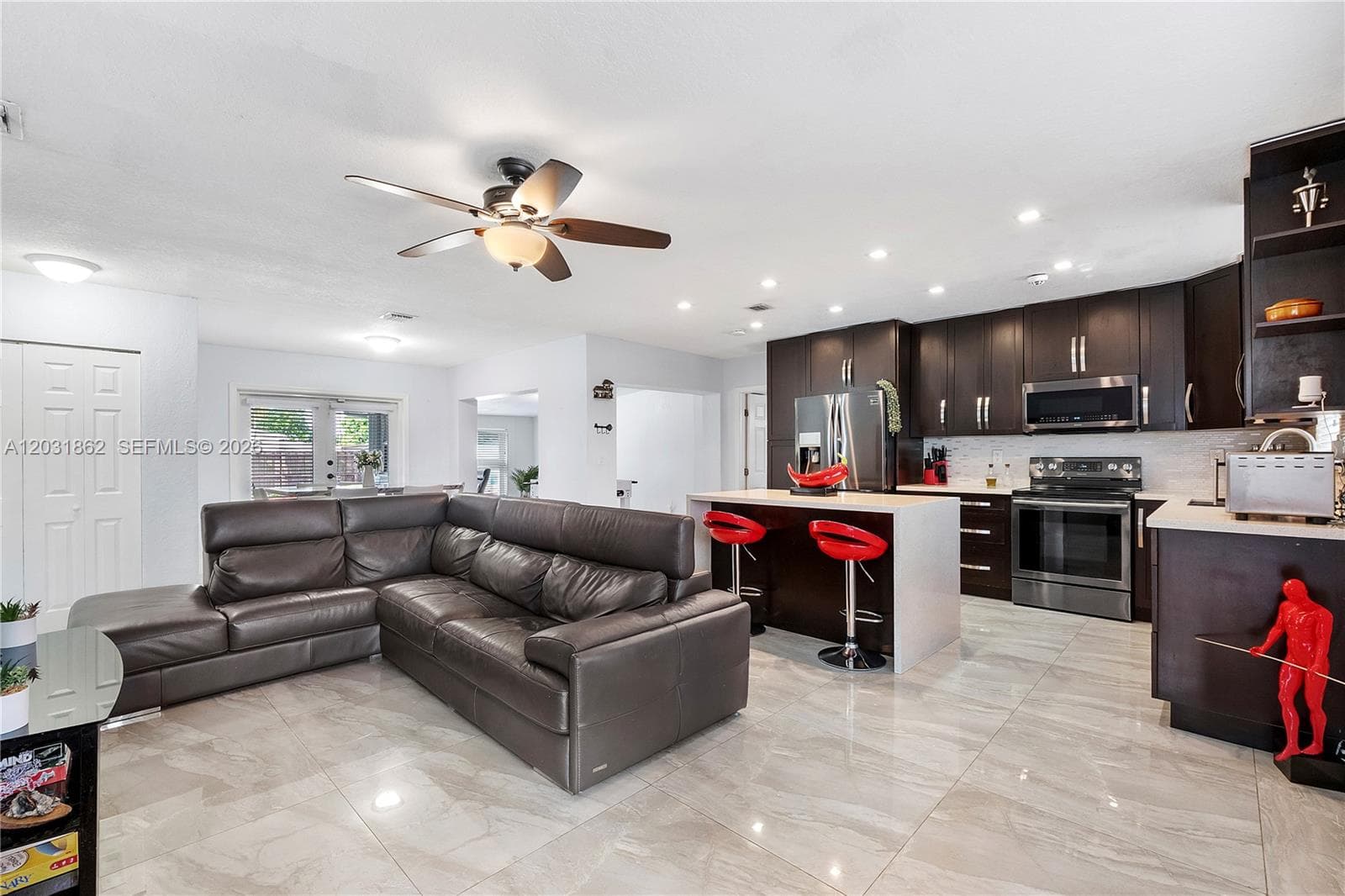 6810 Douglas St, Hollywood FL 33024 - Hollywood, FL - Photo 1