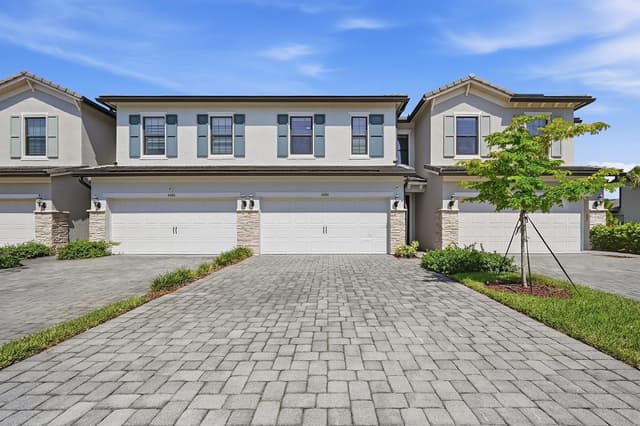 4480 W Appleton Cir W, Oakland Park FL 33309 - Oakland Park, FL - Photo 2
