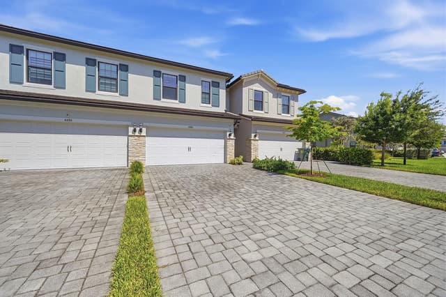 4480 W Appleton Cir W, Oakland Park FL 33309 - Oakland Park, FL - Photo 4