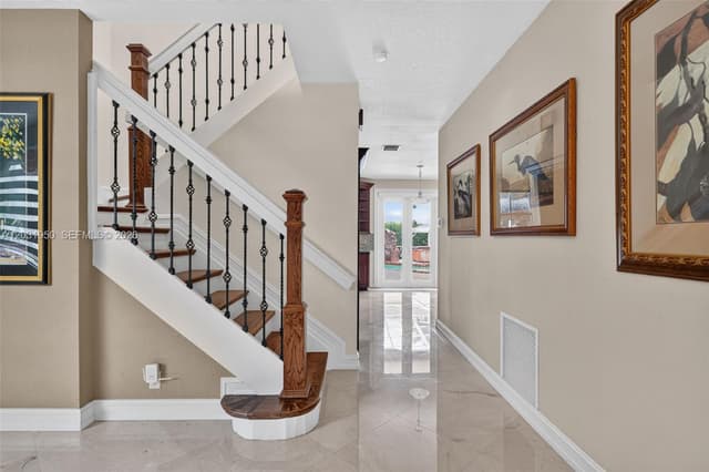 830 Hawthorn Ter, Weston FL 33327 - Weston, FL - Photo 3