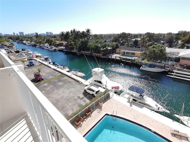 2020 NE 135th St # 506, North Miami FL 33181 - North Miami, FL - Photo 2
