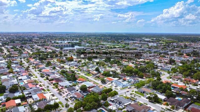 855 W 70th Pl, Hialeah FL 33014 - Hialeah, FL - Photo 5