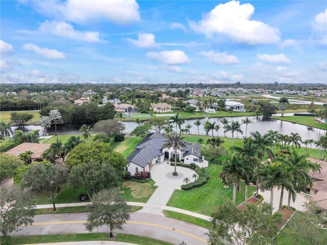 2235 SW 105th Ter, Davie FL 33324 - Davie, FL - Photo 5