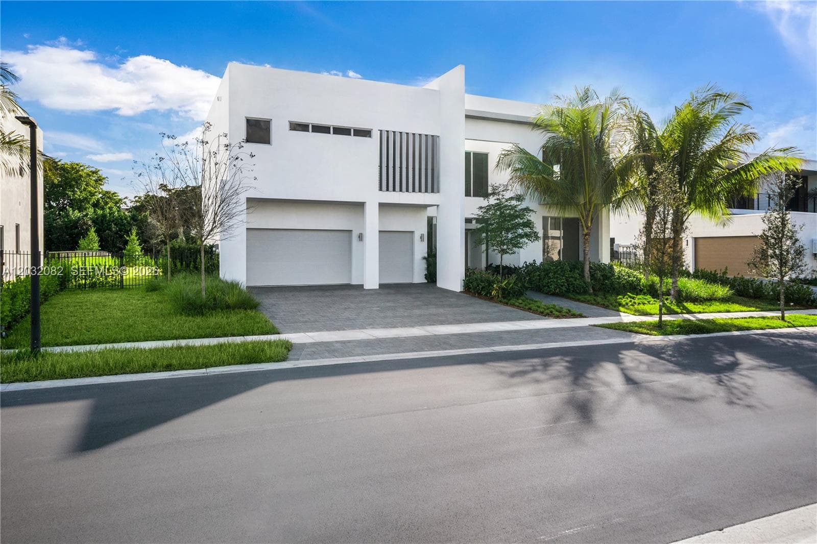 16720 N Botaniko Dr N, Weston FL 33326 - Weston, FL - Photo 1
