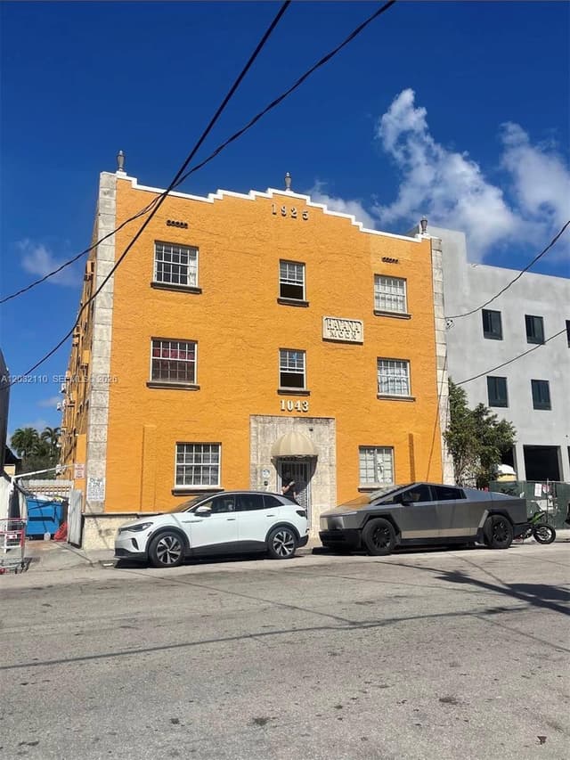 1043 NW 2nd St # 2, Miami FL 33128 - Miami, FL - Photo 2
