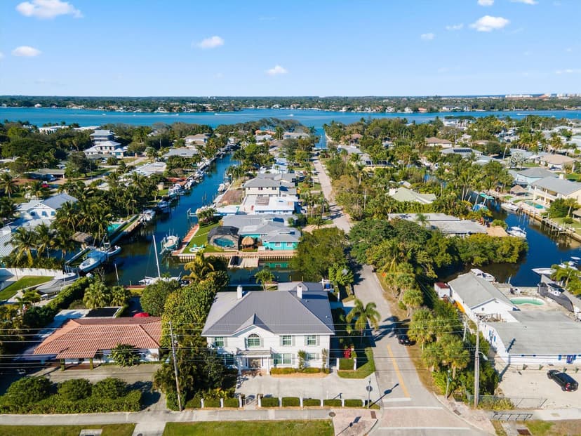 401 Center Street, Jupiter FL 33458
