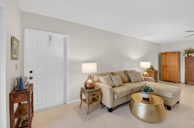 14579 Canalview Drive # B, Delray Beach FL 33484 - Delray Beach, FL - Photo 5