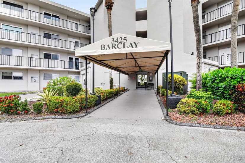3425 Via Poinciana # 403, Lake Worth FL 33467