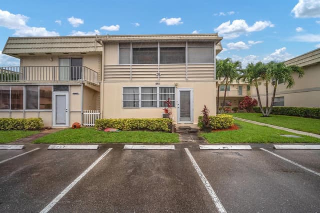 716 Saxony Place # O, Delray Beach FL 33446 - Delray Beach, FL - Photo 2