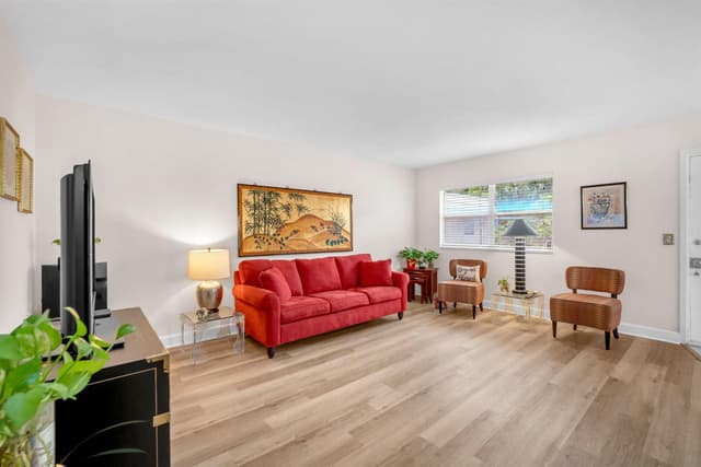 716 Saxony Place # O, Delray Beach FL 33446 - Delray Beach, FL - Photo 5