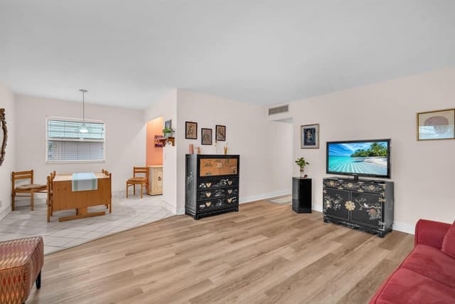 716 Saxony Place # O, Delray Beach FL 33446 - Delray Beach, FL - Photo 4